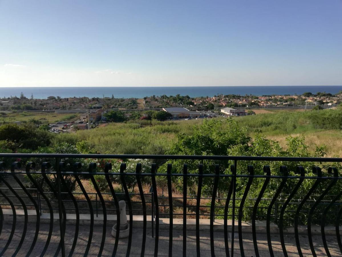 Villa Belvedere Campofelice Di Roccella Eksteriør bilde